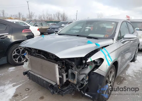 2020 Ford Fusion Sel z USA, uszkodzony, nr VIN 3FA6P0CDXLR131659